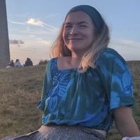 Laura Lyons的照片