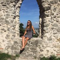 Megan Leybourne的照片