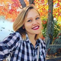 EMILY MCAVOY的照片