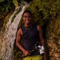 Onari Cowan的照片