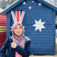 Rahayu Roesmini的照片