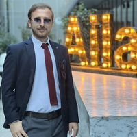 Ömer Yakar的照片