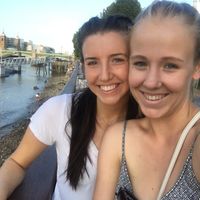 caitlin lambert的照片