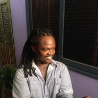 Desmond Djanie的照片