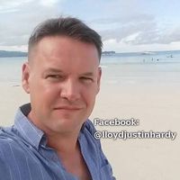 Lloyd Hardy的照片