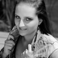 Eva Dostalova的照片