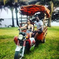 Leïla About-nam的照片