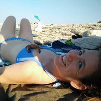 Sara Menelle的照片