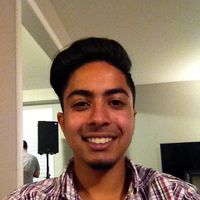 Uzair  Khan的照片