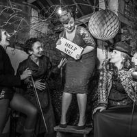 Lili  Briggs的照片