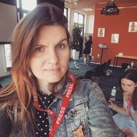 Anya Yushina的照片