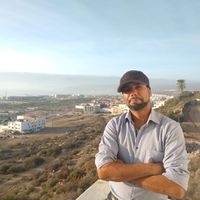 Amine Mouktamil的照片