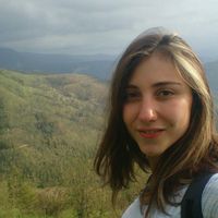 Dilan Sahin的照片