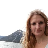 Muriel Bourier的照片