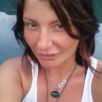 hayley claire的照片