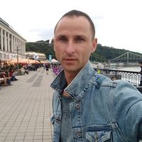 Artem Sakharov的照片