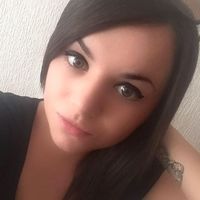 Viktória Kalló的照片