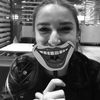 Karina Konica的照片