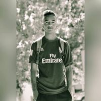 Mahdi Qotit的照片