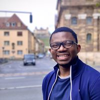 Stephen Ategie的照片