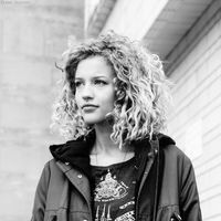 Mica Frisch的照片