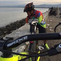 Mike Lusikooy的照片