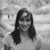 Elizabeth Galanis的照片