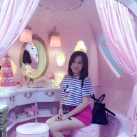 Julie Gautama Putri的照片