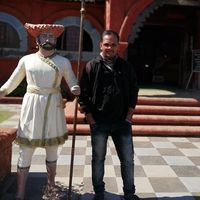 Omkar Dhake的照片