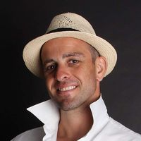 Rodrigo Yazbek的照片