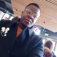 Oluwafemi Adu的照片