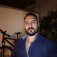 Alexander Carvajal的照片