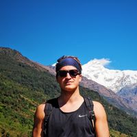 Oskars Kalējs的照片