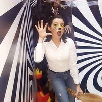 Loubna Benesrighe的照片