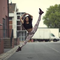 Émilie Eliazord的照片