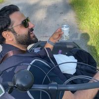 Fares Saeed的照片