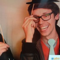 Tom Zolyomi的照片