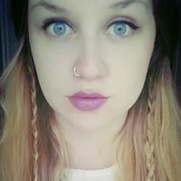 Sophie Cook的照片