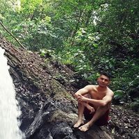 Danny Elizondo的照片