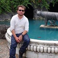 adam gallagher的照片