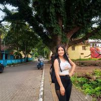 Sally Saleh的照片