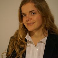 Lea Stenzel的照片