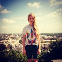 Yuliia Ovcharenko的照片