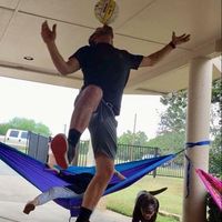 Kyle Kuenemann的照片