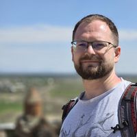 Mikhail  Matvienko的照片