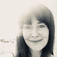 Anneliese Hough's Photo