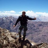 Faisal Harcha的照片