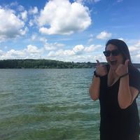 Madison Underwood的照片