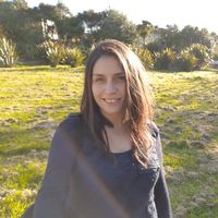 Ivannia  Aros's Photo