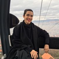 rebeccaechev's Photo